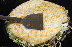 OKONOMIYAKI-HIROSHIMA-RECIPE-12