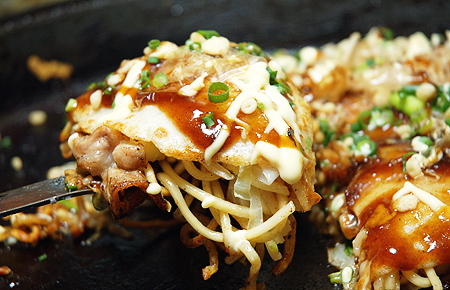 OKONOMIYAKI-HIROSHIMA-RECIPE-17