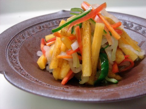 VEGAN-PERSIMMON-SALAD