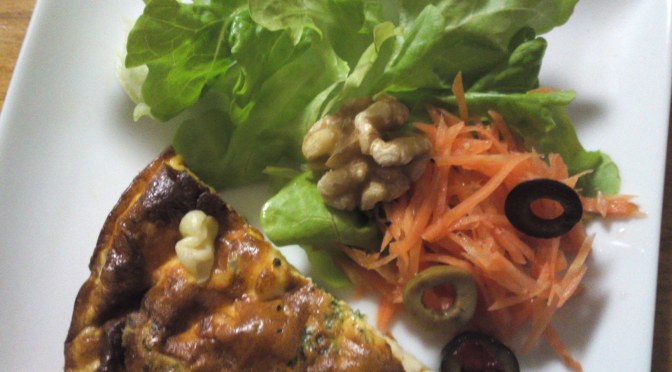 Japanese Appetizer (O-toushi/お通し): Cold Spanish Omelet & Salad!