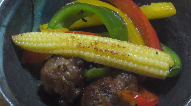 Japanese Appetizer (O-toushi/お通し): Stir-fried Beef and Vegetables and Fine Salad