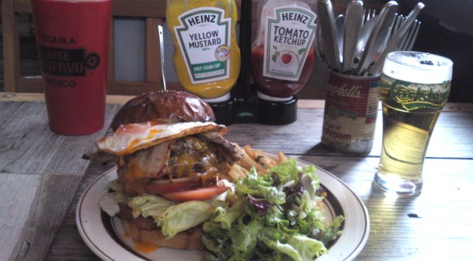 American Gastronomy: Crazy Double Decker at Tequila’s Diner in Shizuoka City!