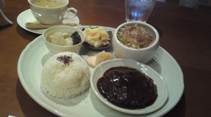 Healthy Lunch at Cyohachi Coffee in Shizuoka City!