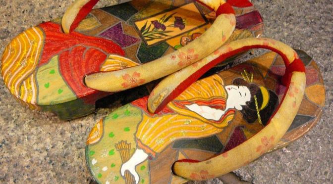 Walking to the Izakaya the Japanese Way: Geta/Japanese Clogs