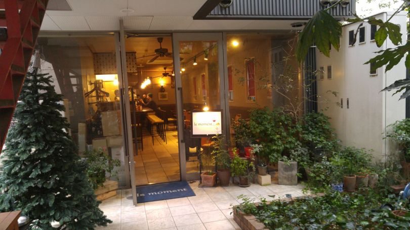 Bistro le moment 1